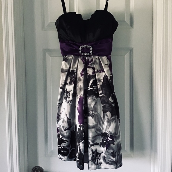 👗 Cute formal dress. - Picture 3 of 9